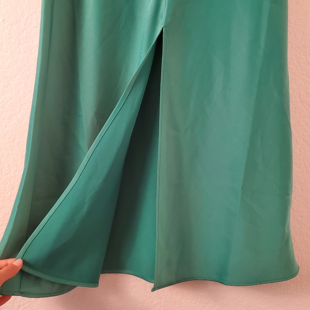 Lulu's Green Midi Skirt - Picture 2 of 4